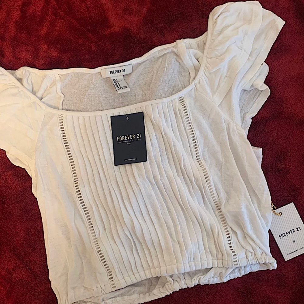 Forever 21 White Knit Top (New with tags)